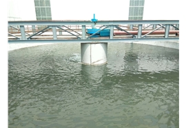 污水?dāng)嚢璎F(xiàn)場